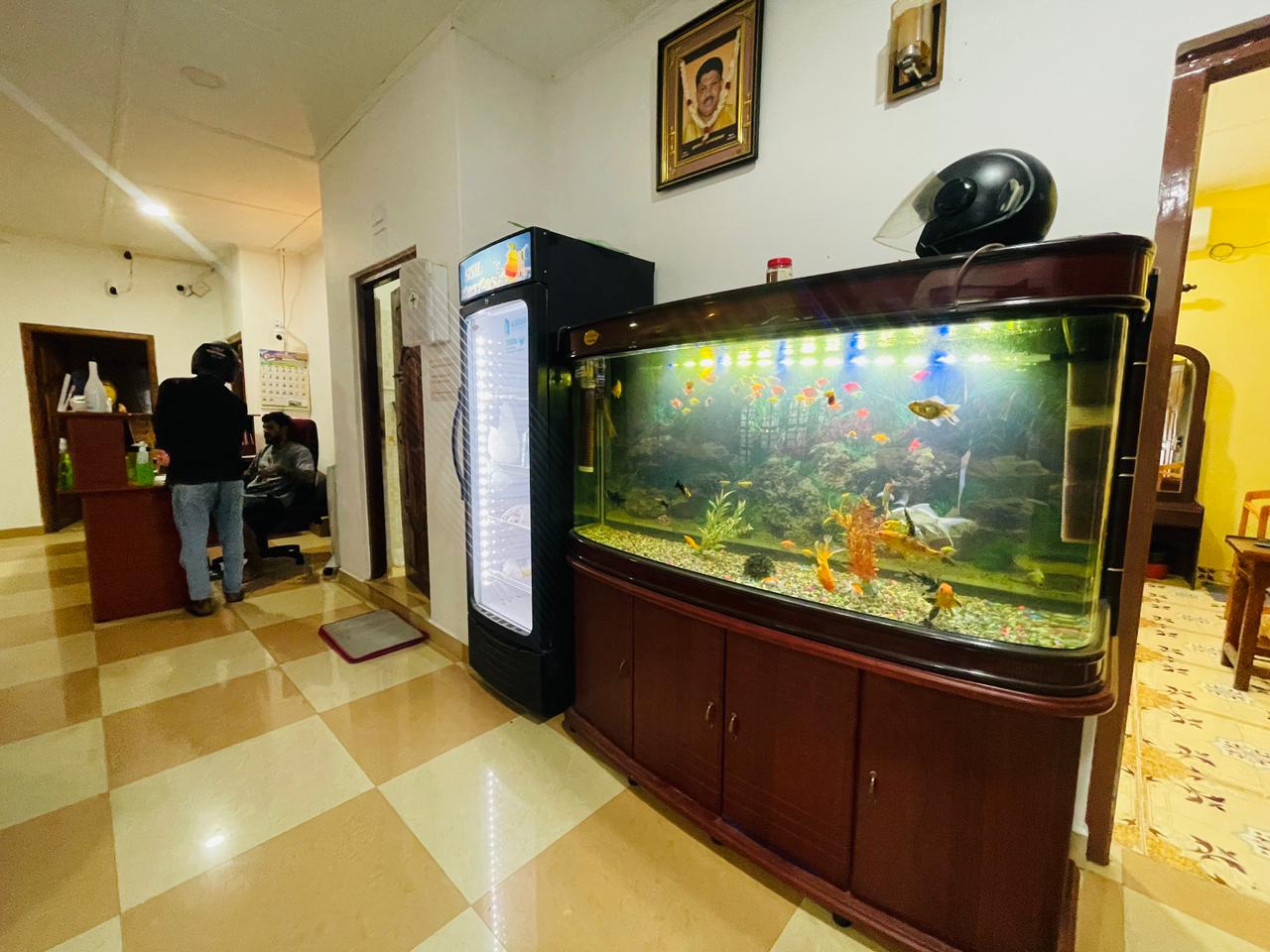 Garden View Room with natural lighting